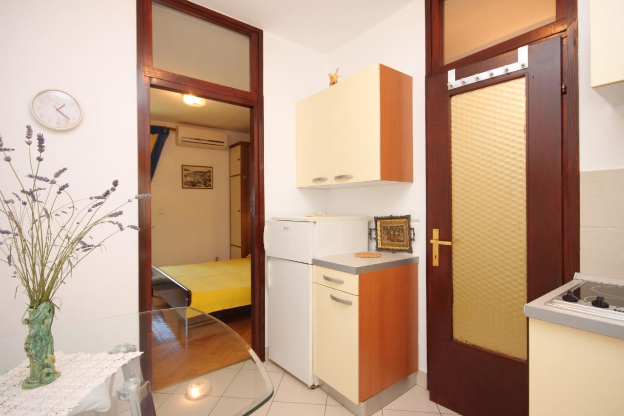 Apartment Mali Losinj 7879B Luaran gambar